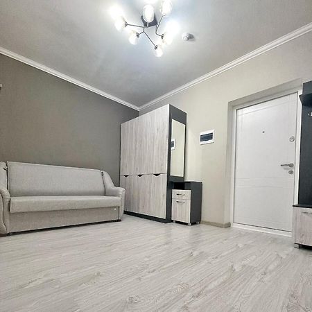 Beautiful Apartment In キシナウ エクステリア 写真